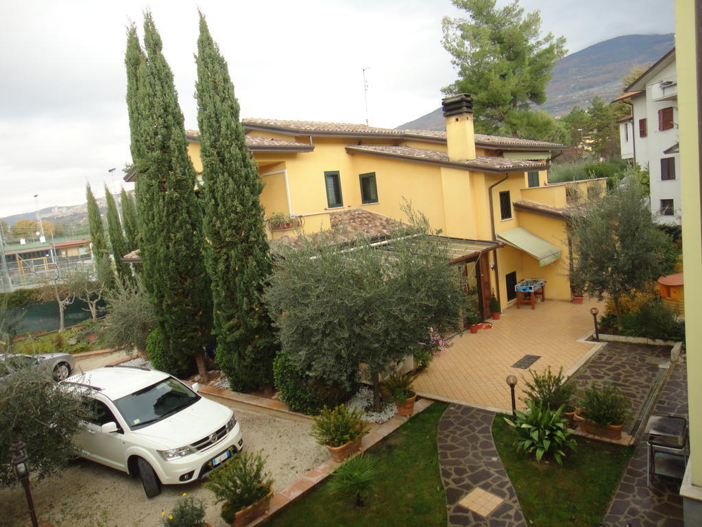 Gasthaus Residenza Cieloterra Rivotorto Exterior foto
